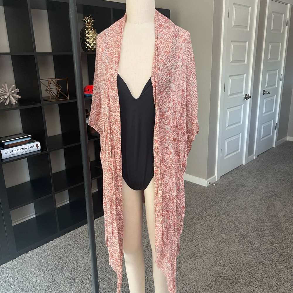 Gentle fawn sheer shawl